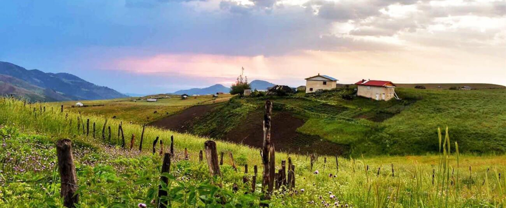 بهترین مقاصد گردشگری در خرداد