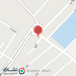 عکس مشاور املاک قائم