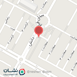 عکس مشاور املاک دانش