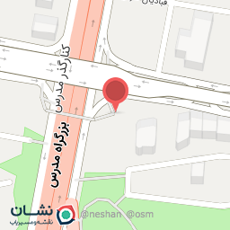 عکس فضای سبز گل سرخ