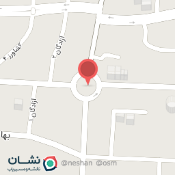 عکس میدان مرکزی جنگل 