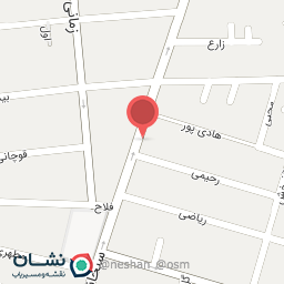 عکس سالن زیبایی رژ قرمز