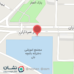 عکس اتاق فرار اسکیپ روت و زمین چمن مصنوعی باغچه بان