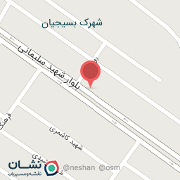 عکس تهیه غذای میزبان